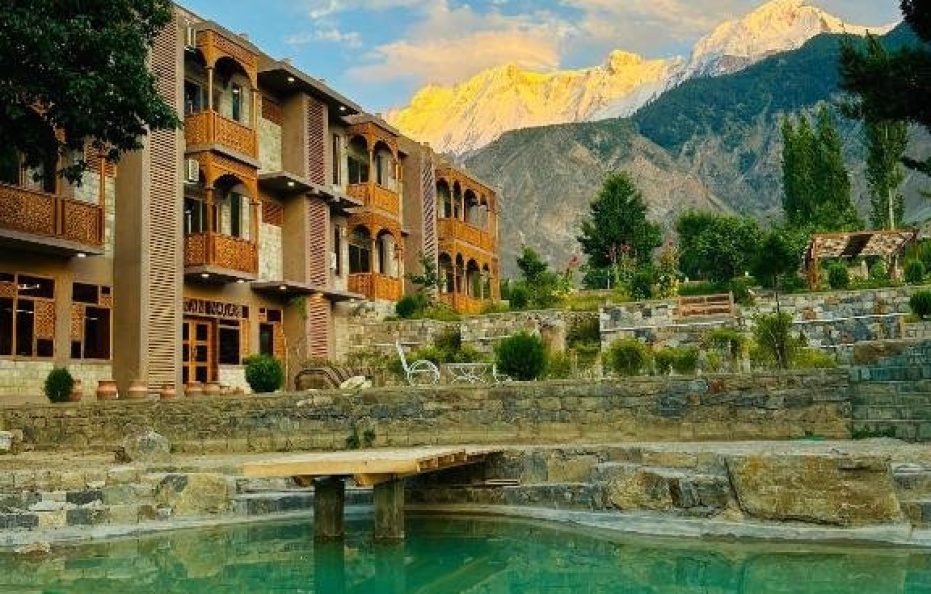 Dumani Nagar Hotel & Resort