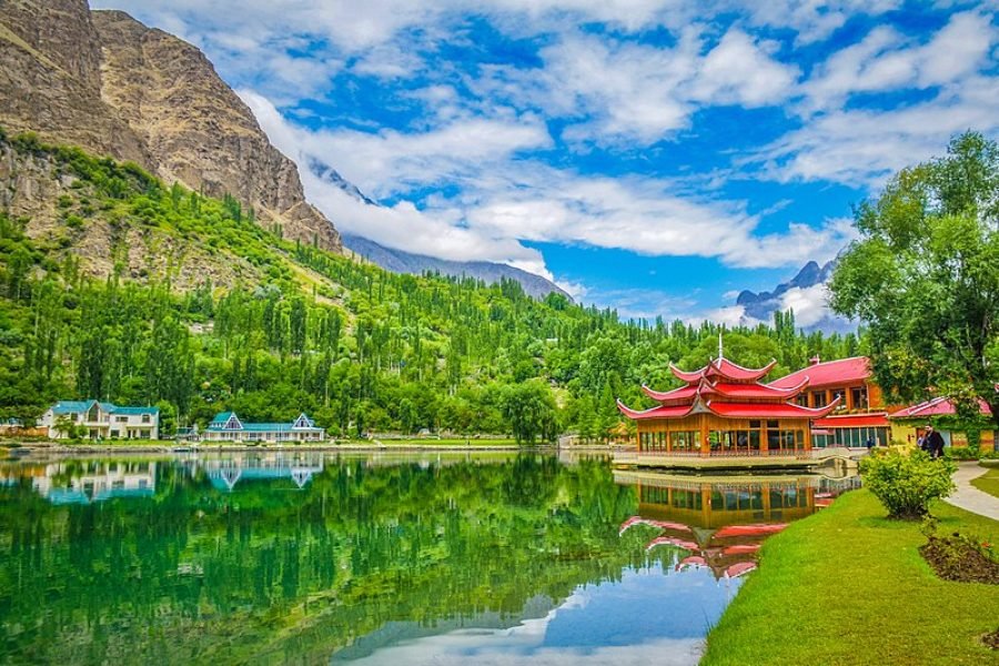 Skardu Love Escape: A 5-Day Romantic Getaway