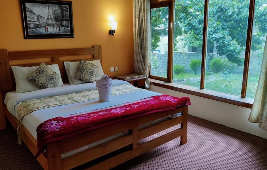 White Apricot Lodges