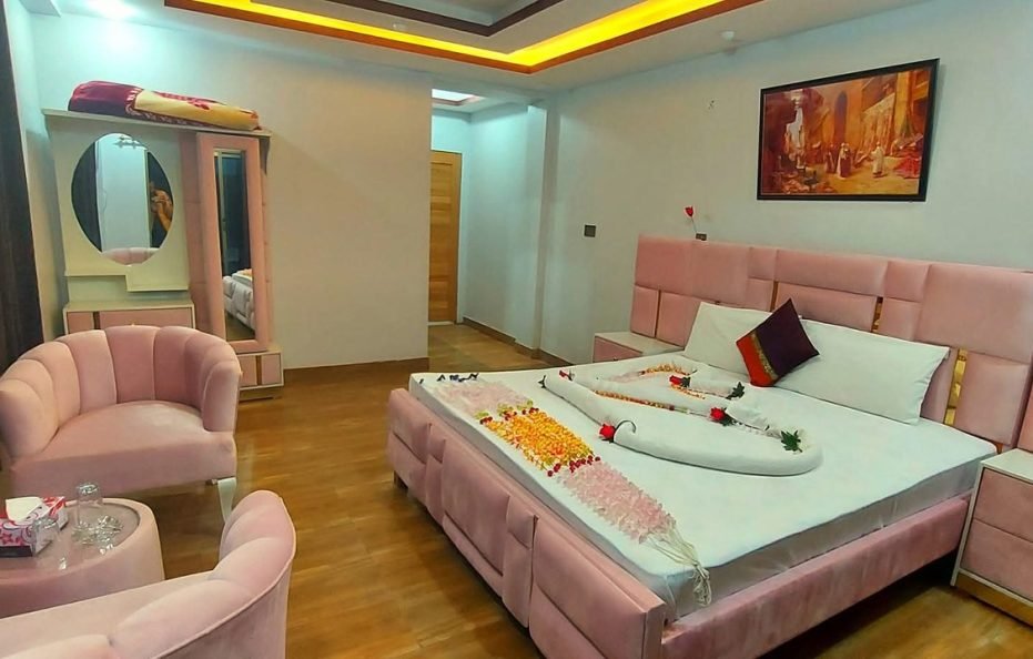 Sharda Shangrila Hotel