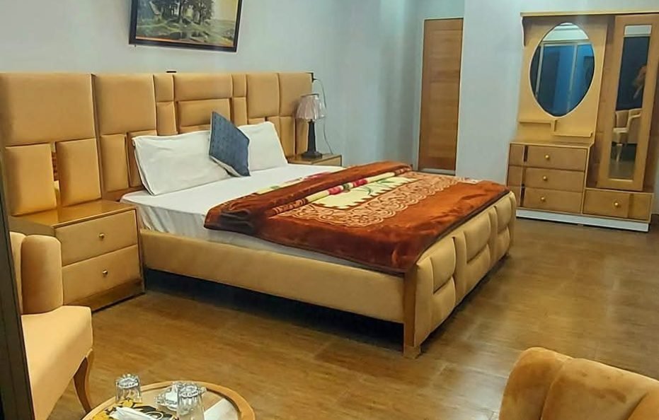 Sharda Shangrila Hotel